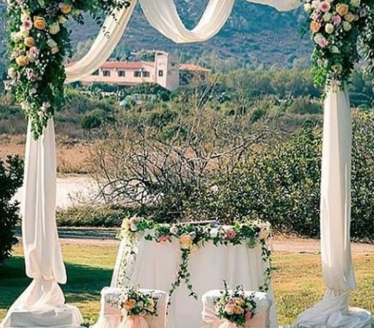 Arche fleurie pour cérémonie mariage